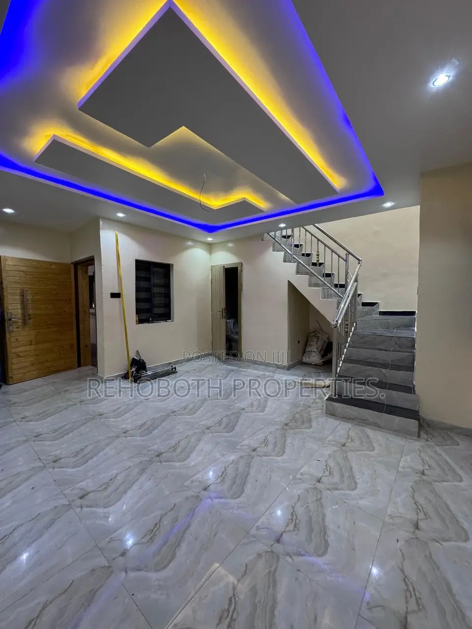 3bdrm Duplex in Kolapo Ishola, Akobo for rent