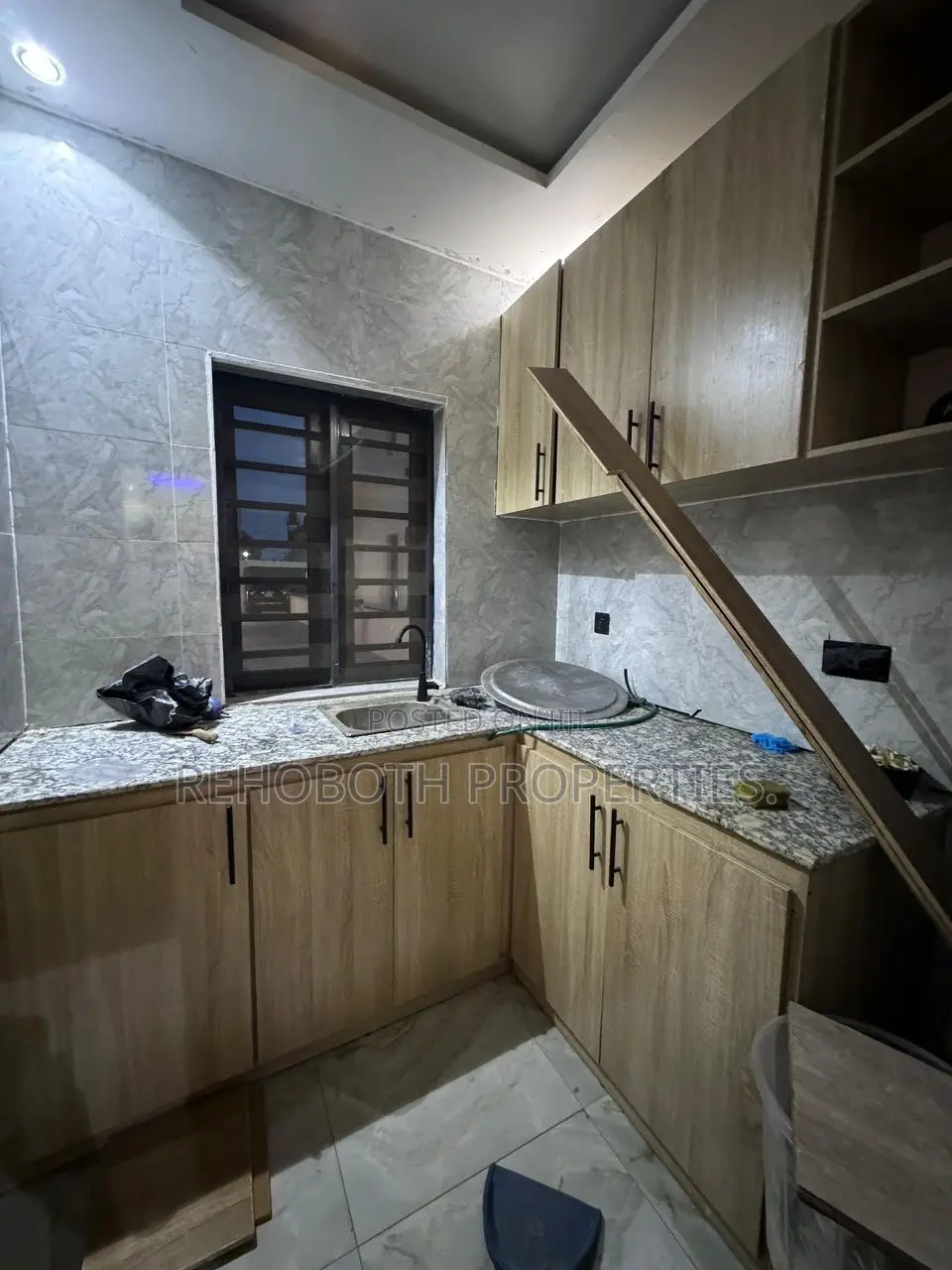 3bdrm Duplex in Kolapo Ishola, Akobo for rent