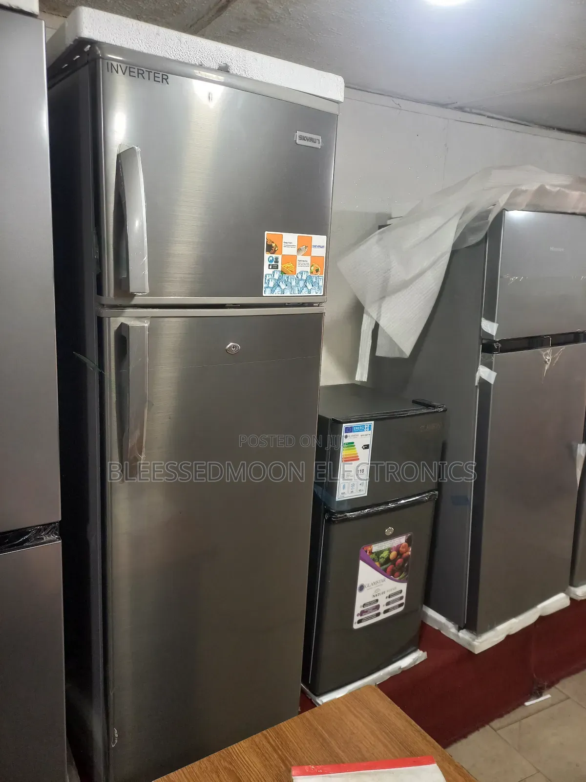 Skyrun Inverter Standing Fridge 200liters With 5 Years Company Warrant