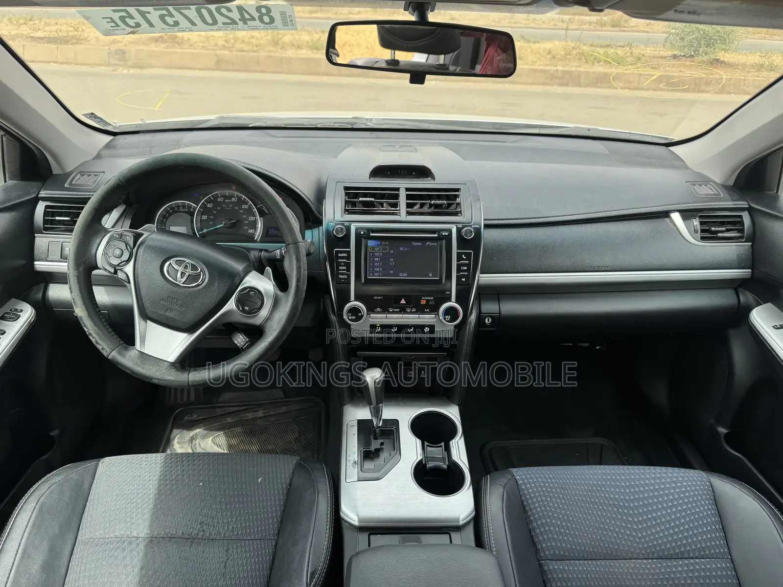 Toyota Camry SE 4dr Sedan (2.5L 4cyl 6A) 2014 Silver