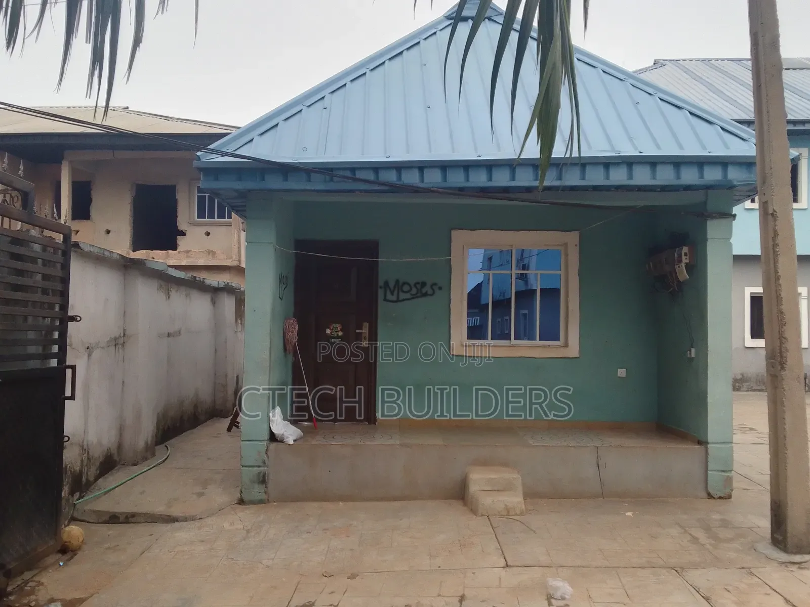 3bdrm Block of Flats in Benin City for sale