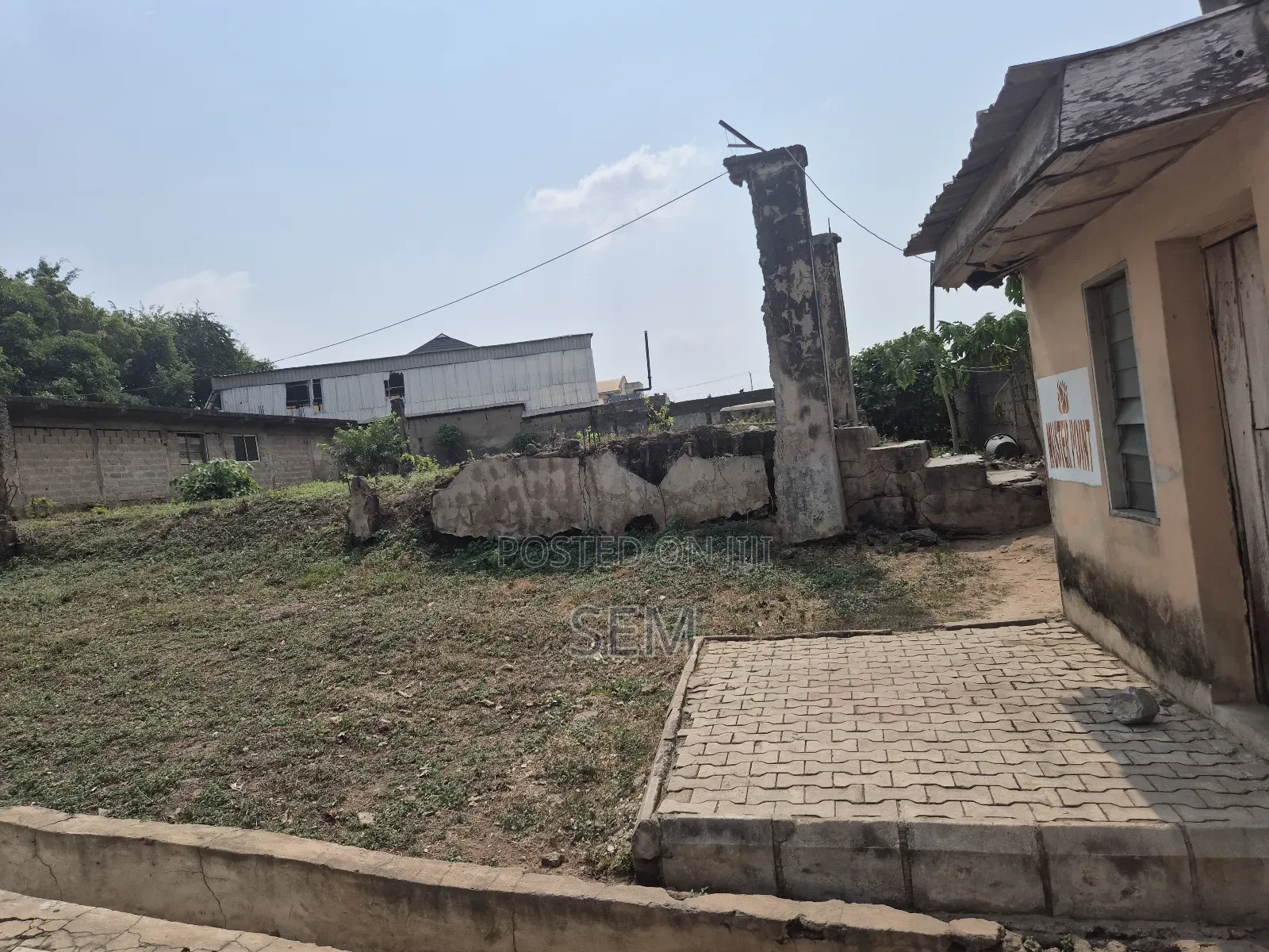 Commercial (8847sqm) Property With a Large Warehouse at Podo Ibadan