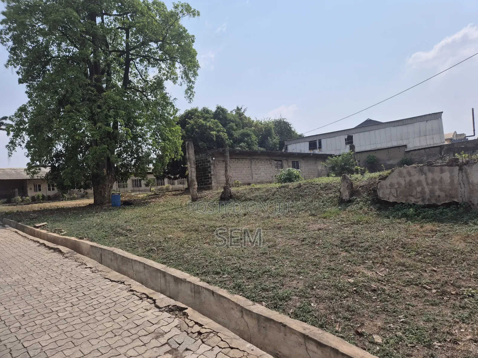 Commercial (8847sqm) Property With a Large Warehouse at Podo Ibadan