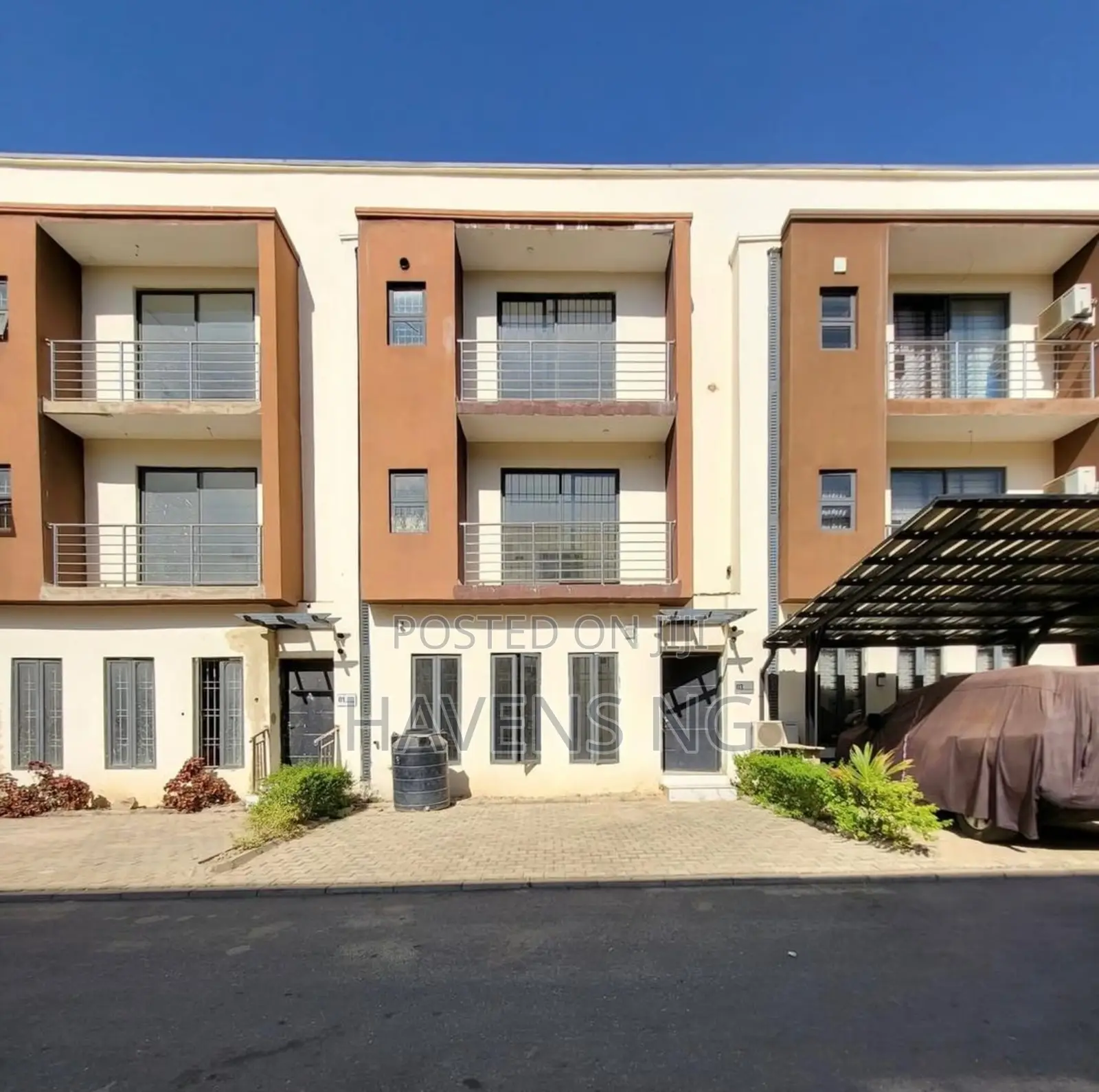 4bdrm Duplex in Apo Resettlement for sale