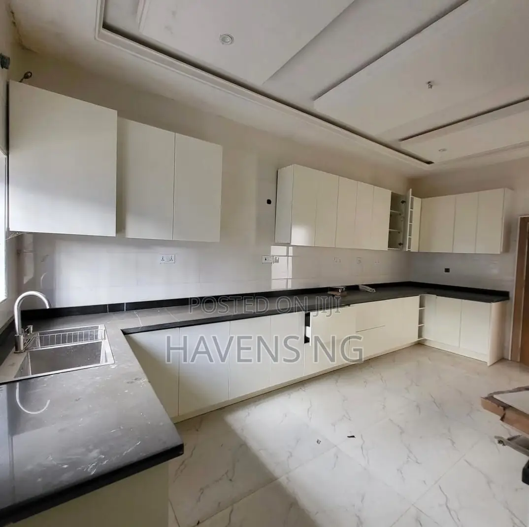 4bdrm Duplex in Apo Resettlement for sale