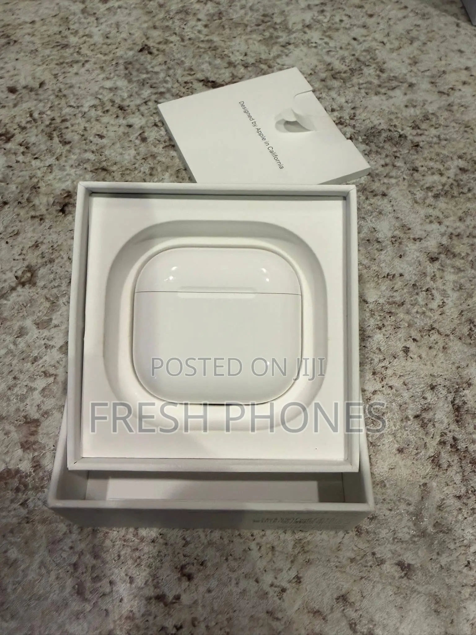Apple Airpods 4 - Very Clean Condition