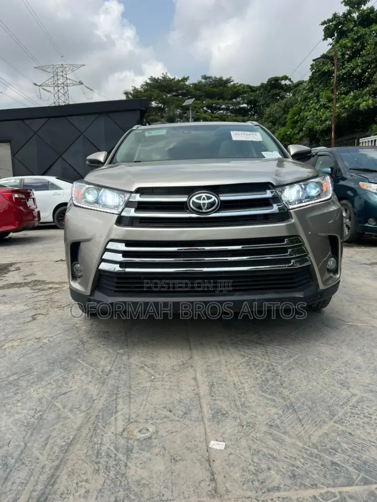 Toyota Highlander Limited Platinum 4dr SUV AWD (3.5L 6cyl 6A) 2014 Gold