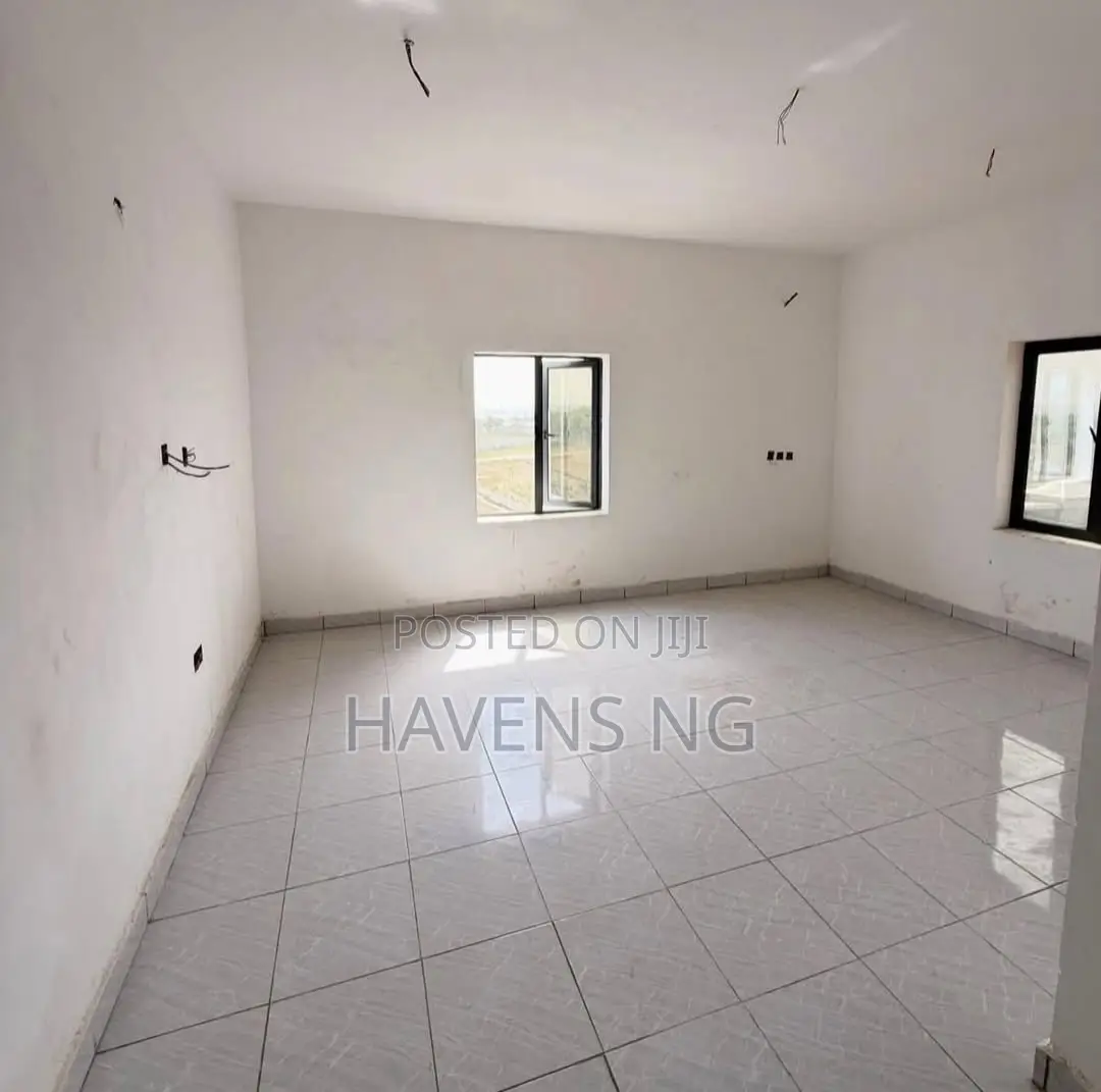 3bdrm Apartment in Life Camp for sale