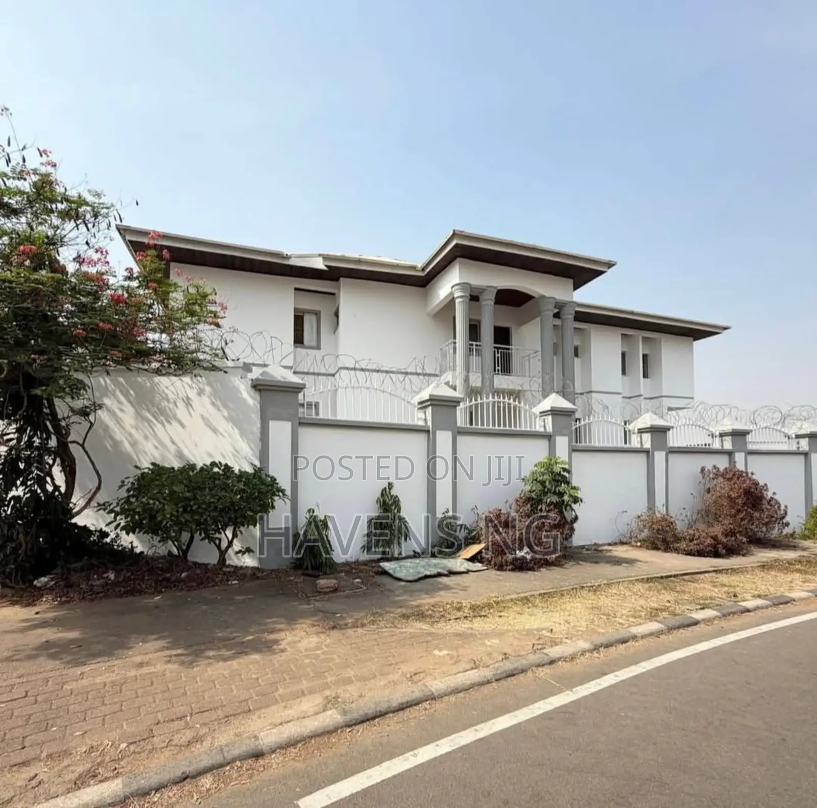 6bdrm Duplex in Maitama for sale