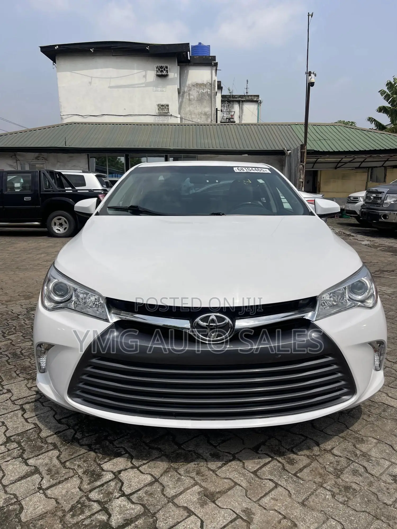 Toyota Camry 2016 White