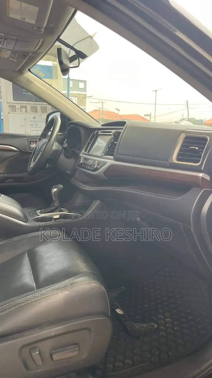 Toyota Highlander Limited Platinum 4x4 V6 (3.5L 6cyl 8A) 2017 Black