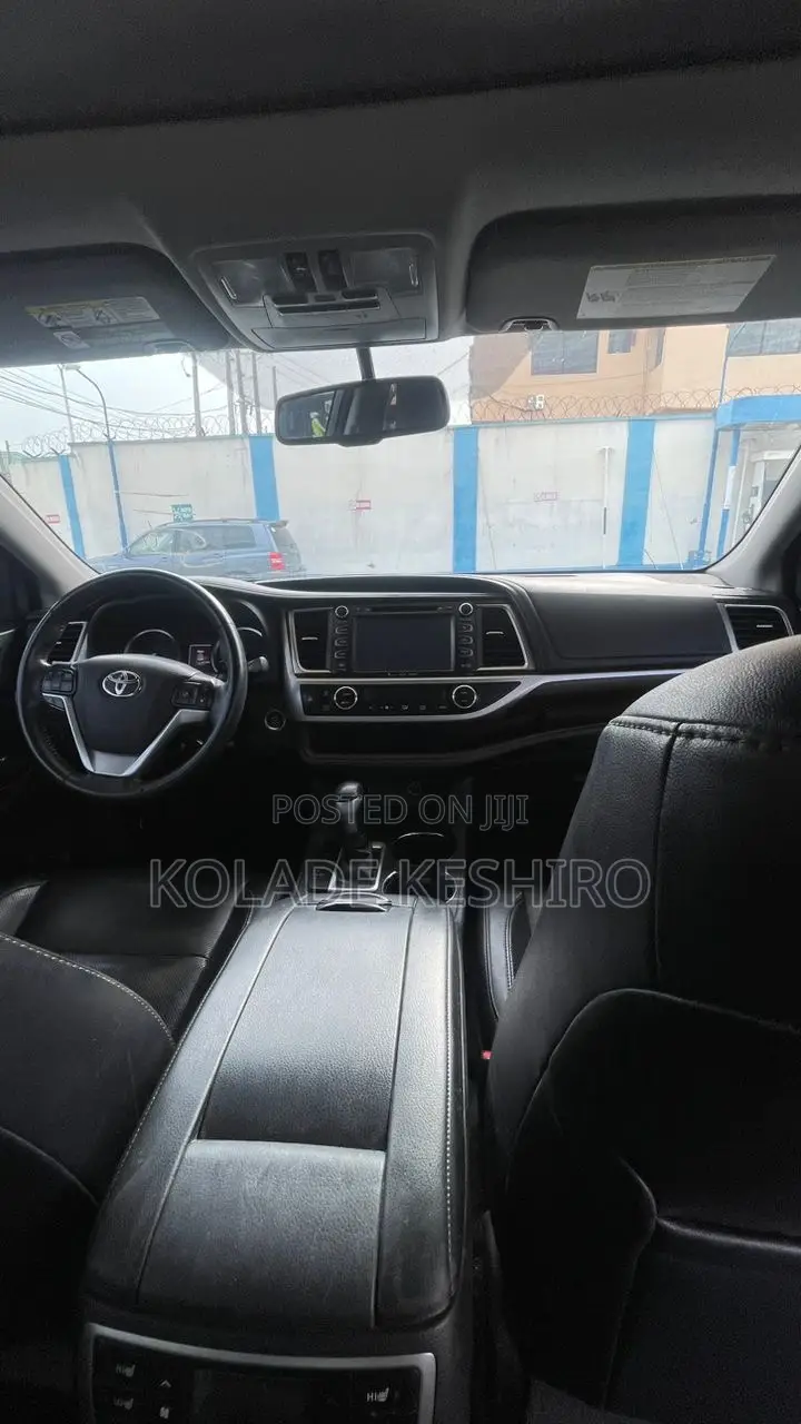 Toyota Highlander Limited Platinum 4x4 V6 (3.5L 6cyl 8A) 2017 Black
