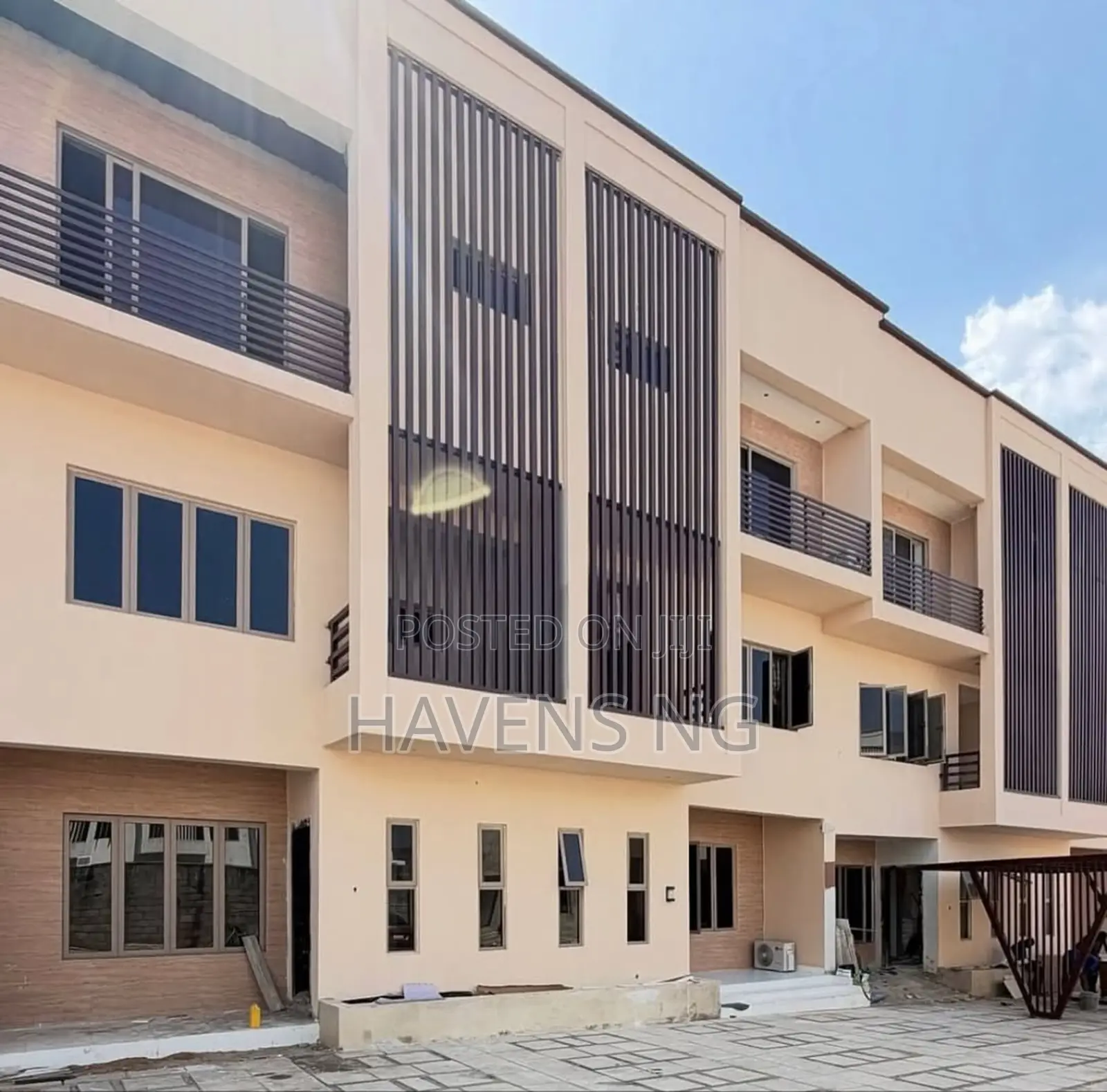 4bdrm Duplex in Mabushi for sale