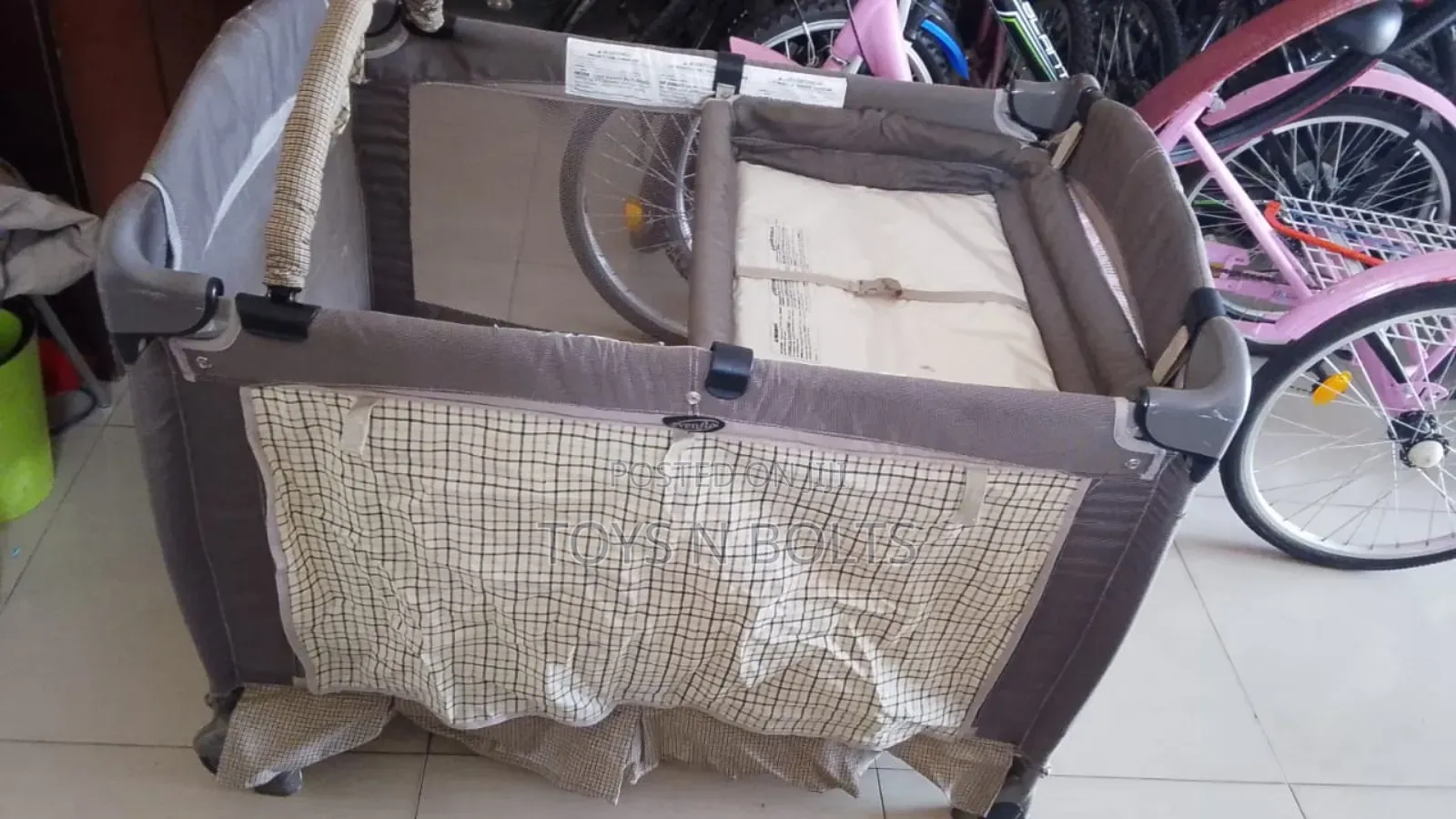 New Born Baby Cot Plaid With Frills