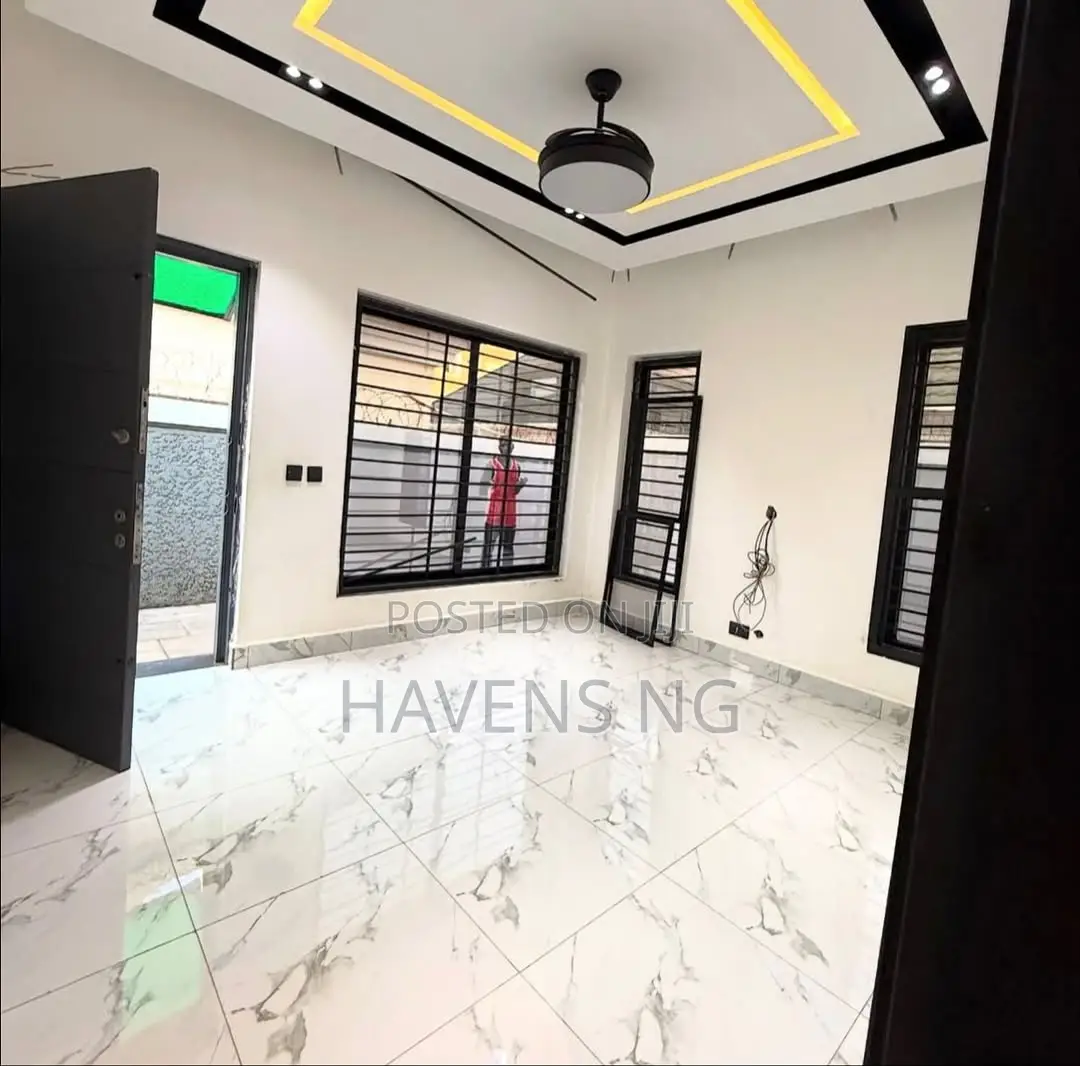 3bdrm Duplex in Life Camp for sale