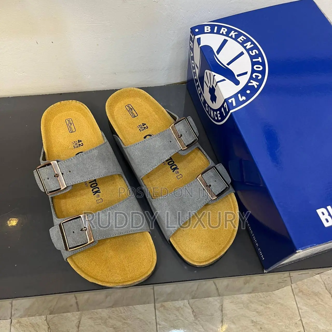 Birkenstock Classic Comfort Sandal