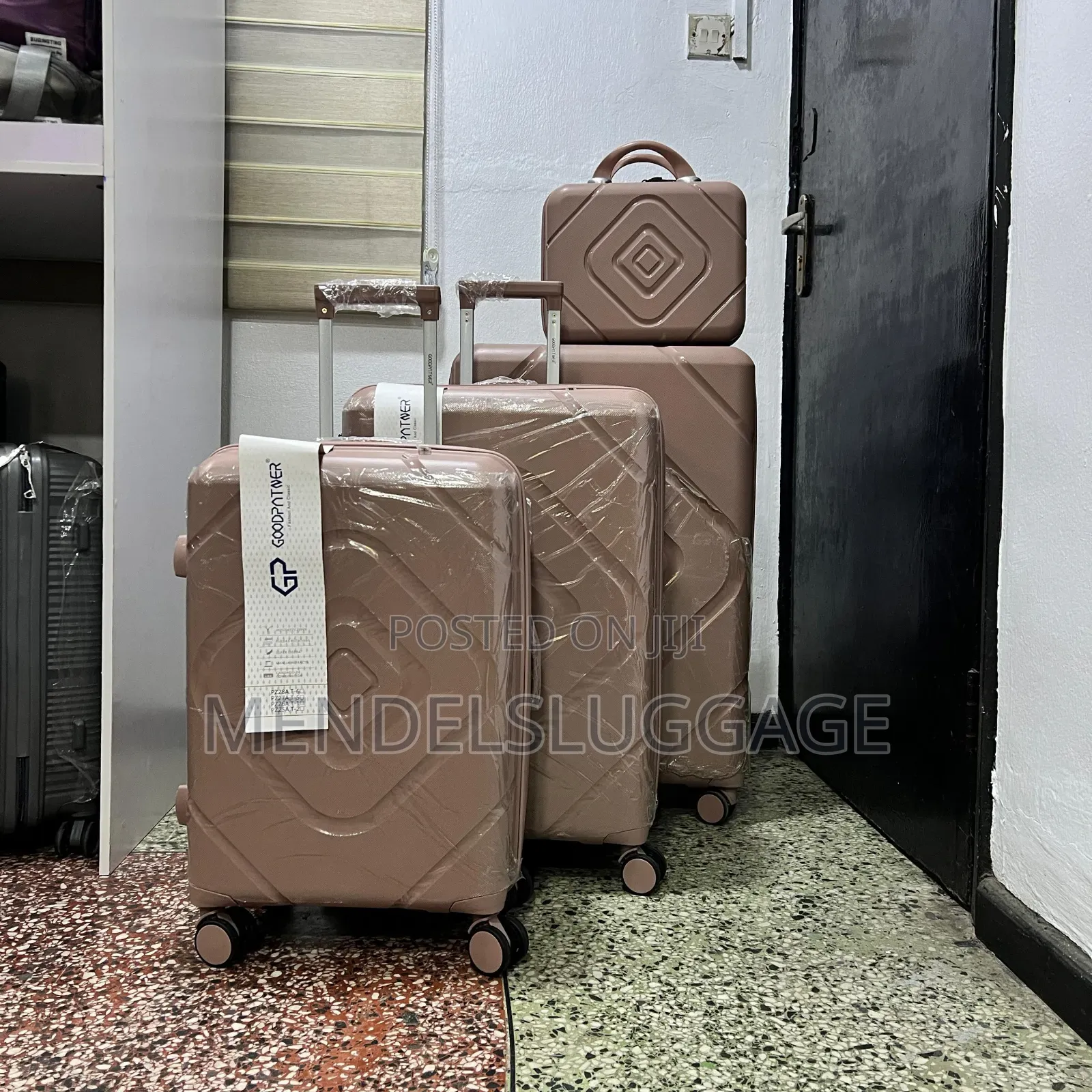 Rose Gold Hard Shell Travel Suitcase