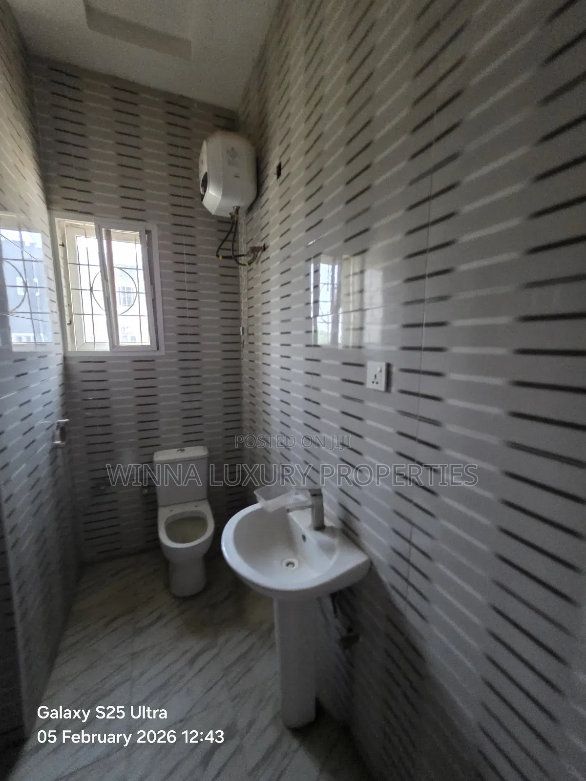 4bdrm Duplex in River Park Estate, Lugbe District for sale