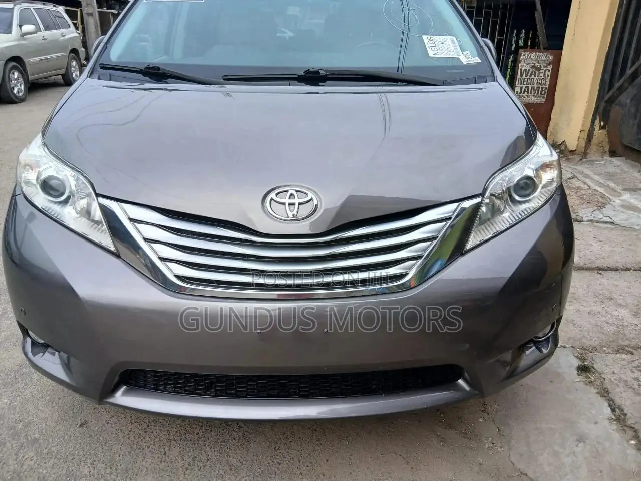 Toyota Sienna Limited 7 Passenger 2011 Gray
