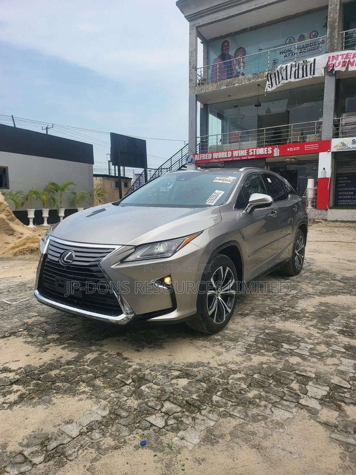 Lexus RX 350L Luxury AWD 2018 Gold