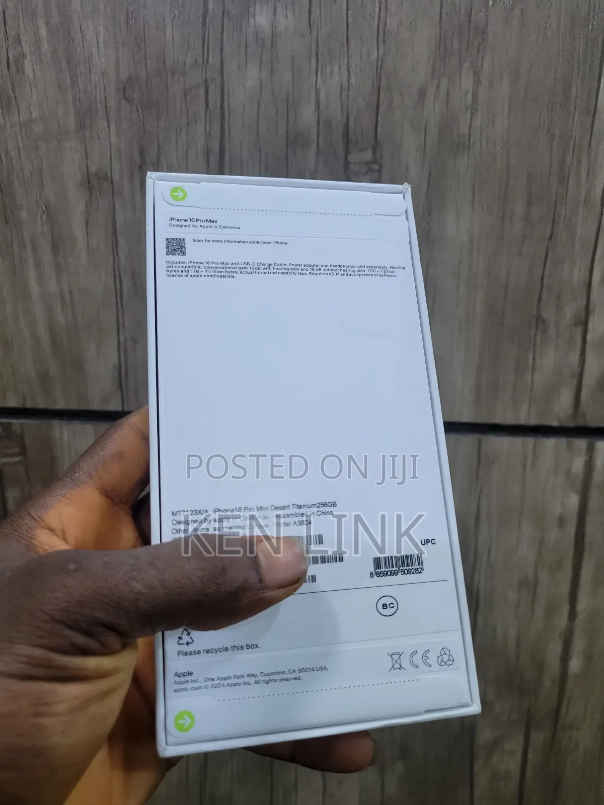 New Apple iPhone 16 Pro Max 256 GB Gold