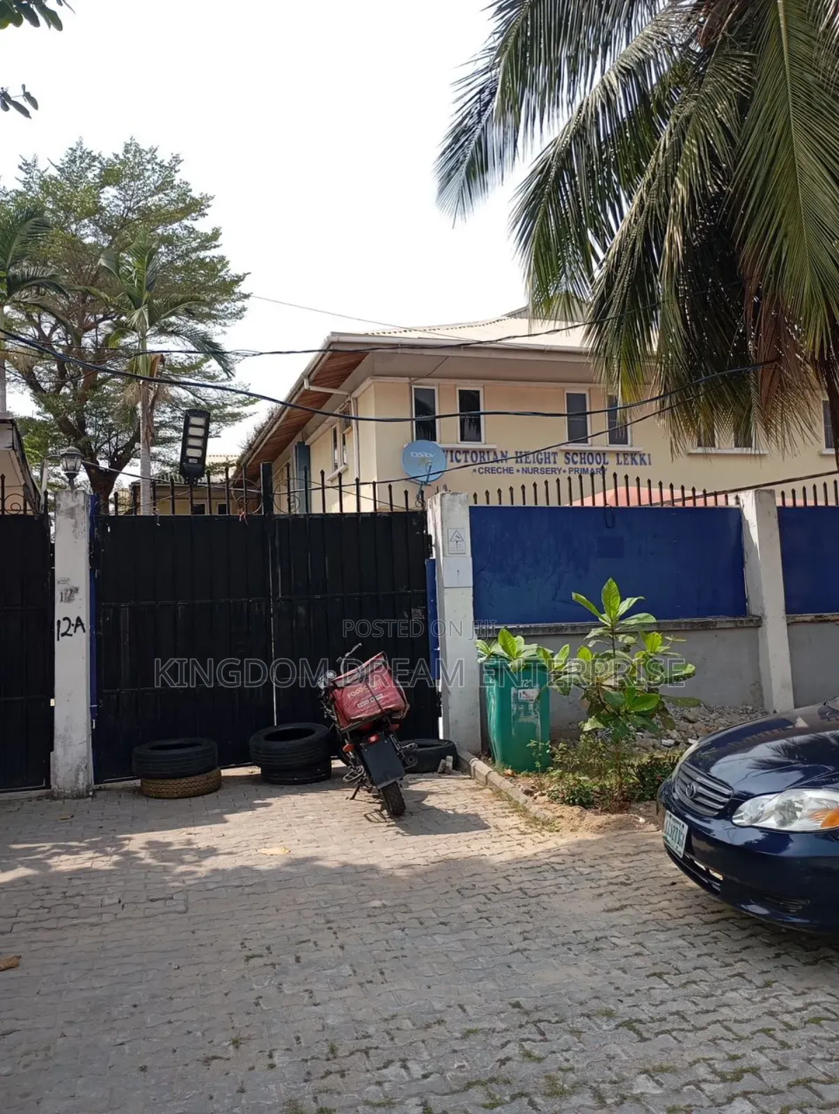4bdrm House in Lekki Phase 1 for sale