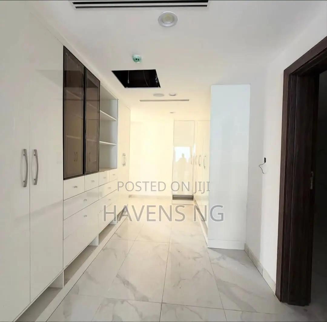 6bdrm Villa in Guzape District for sale