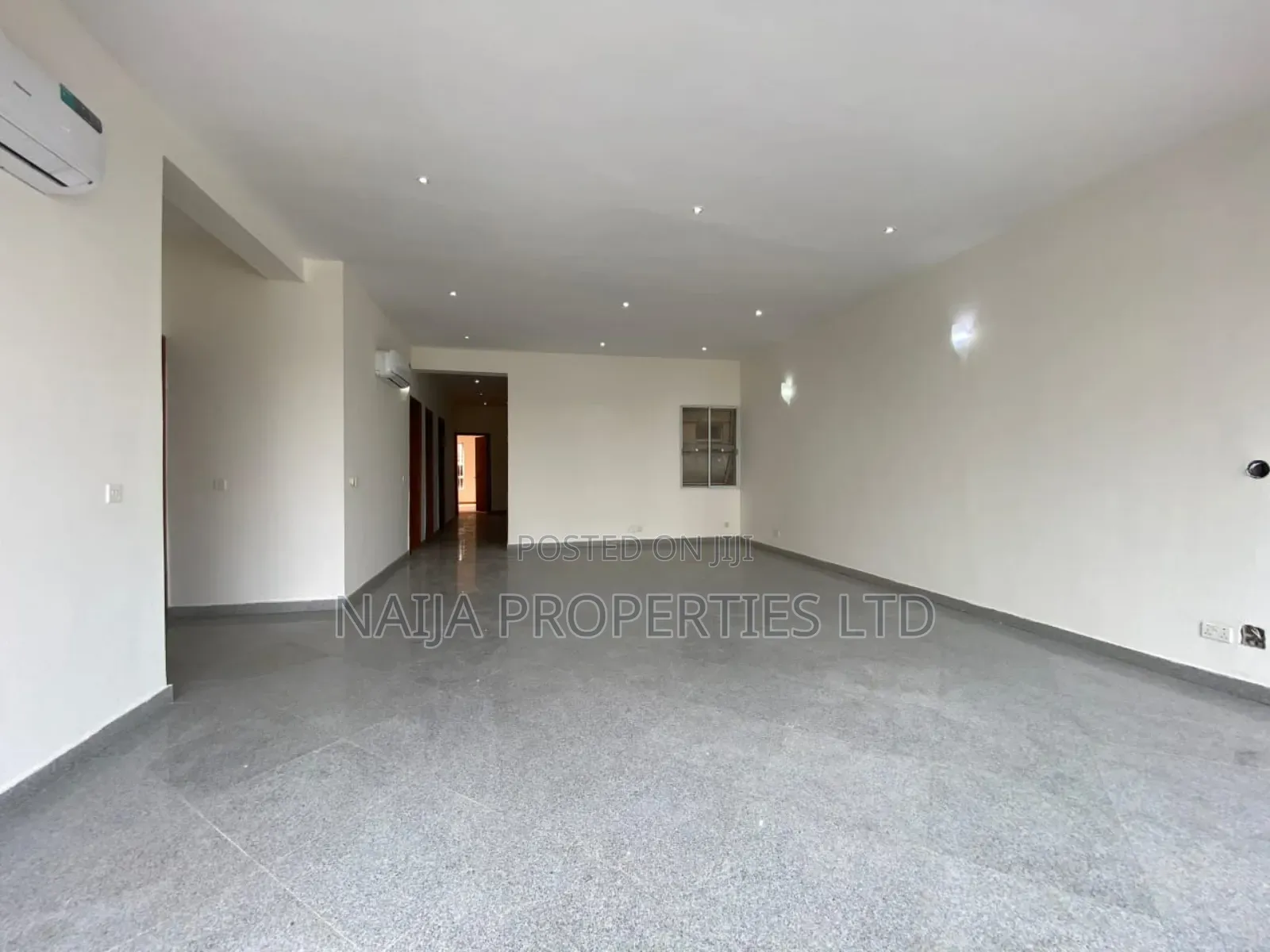 3bdrm Apartment in Banana Island, Ikoyi for rent