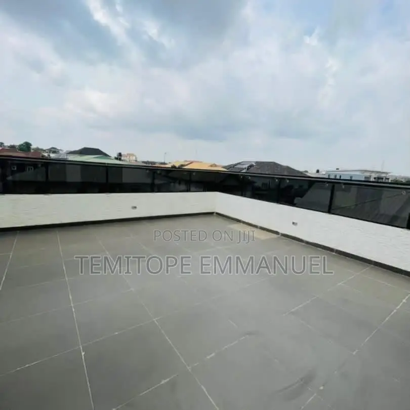Furnished 4bdrm Duplex in Gbagada for sale