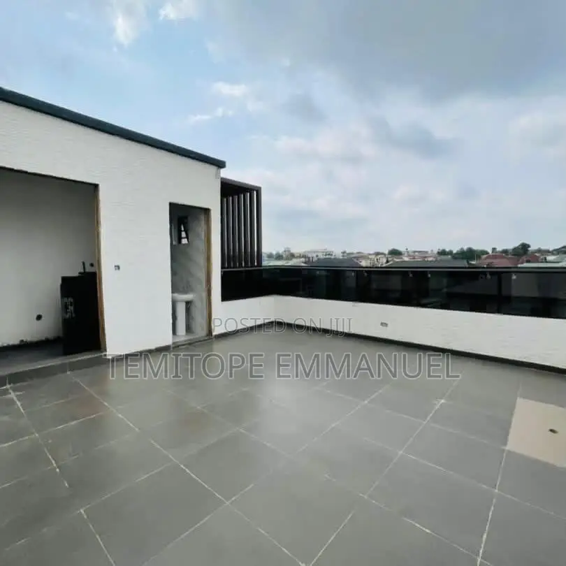 Furnished 4bdrm Duplex in Gbagada for sale