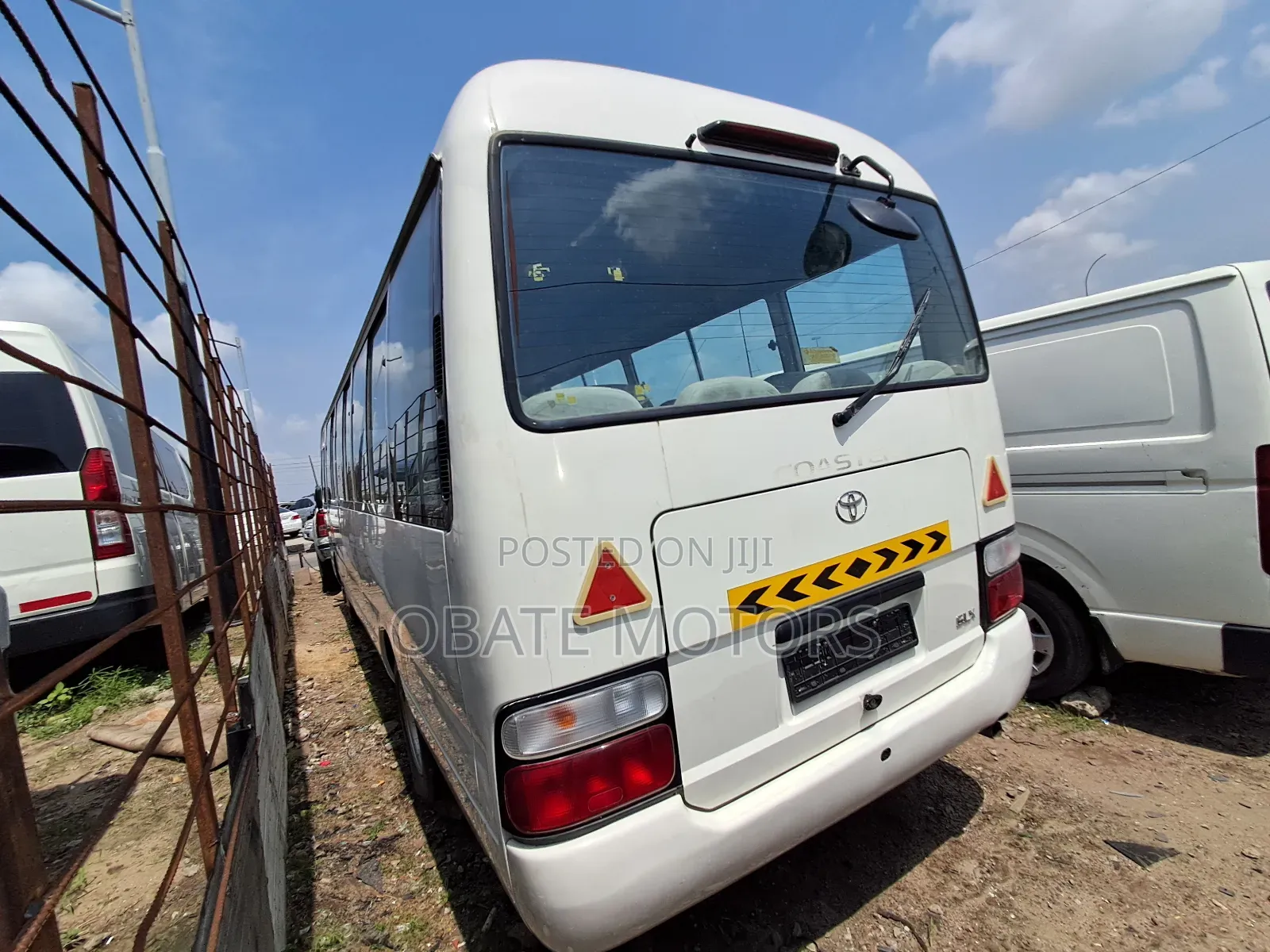 Toyota HiAce 2015 White
