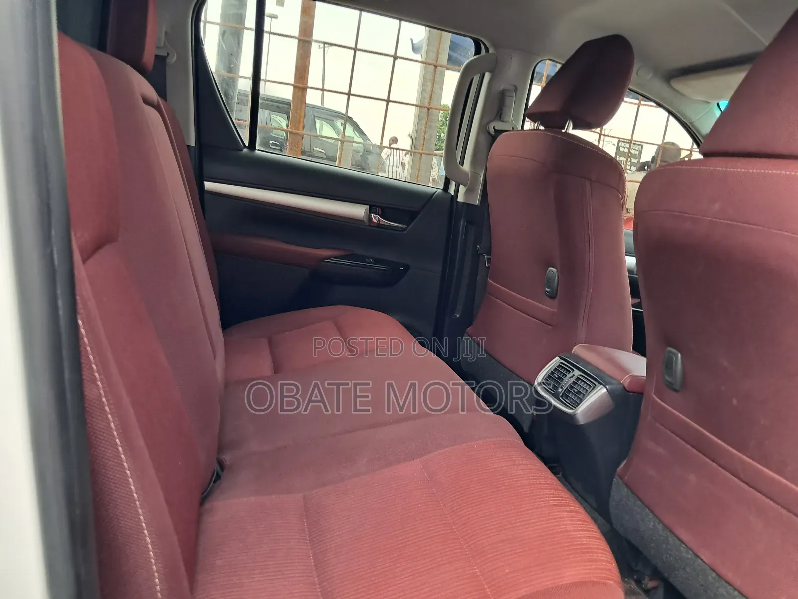 Toyota Hilux Revo Double Cab Deisel 2.8 AWD 2018 White