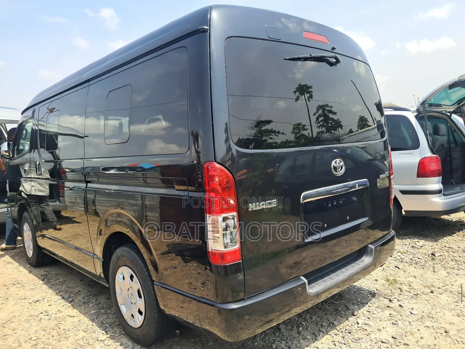 Toyota HiAce 2014 Black