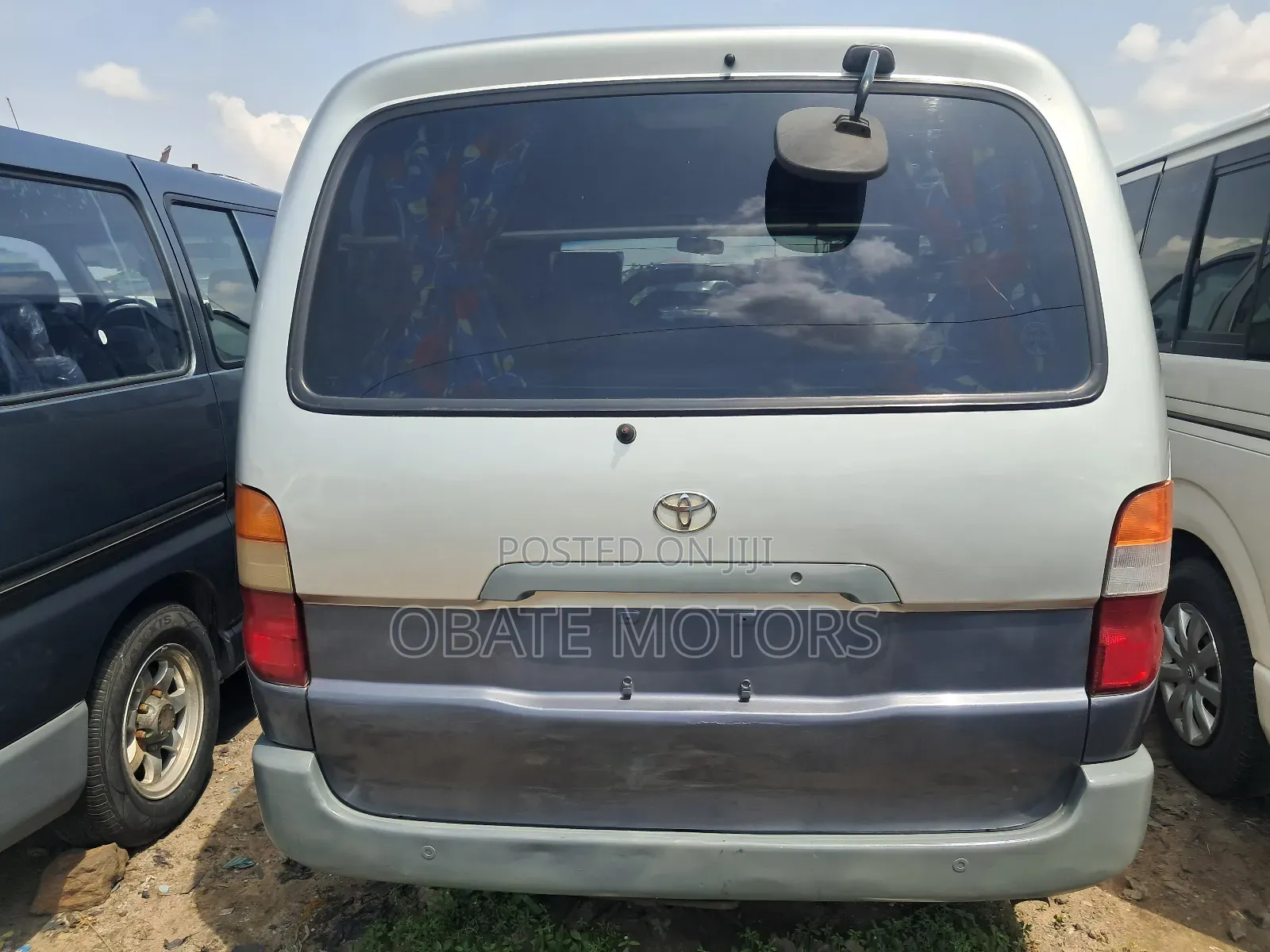 Toyota HiAce 2009 Silver