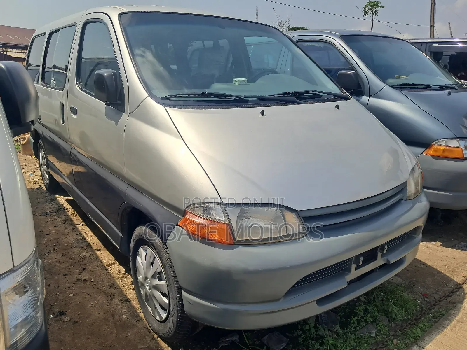 Toyota HiAce 2009 Silver