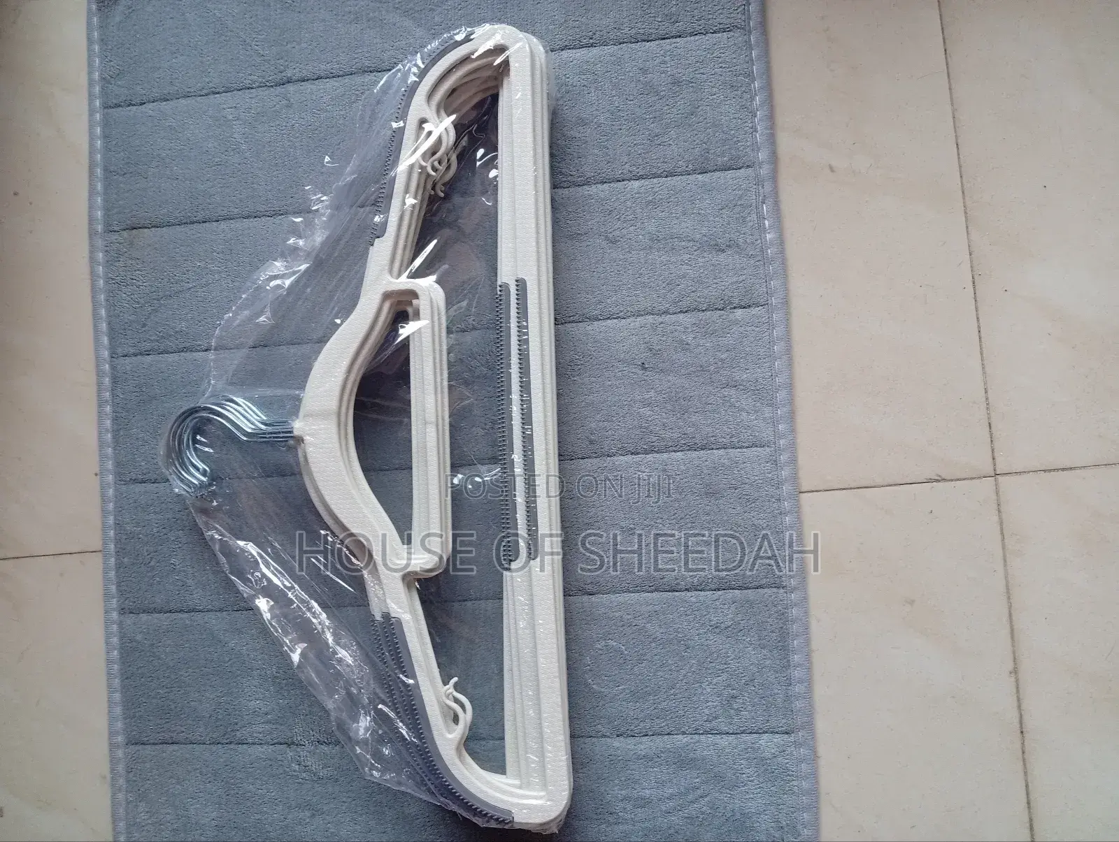 10pcs Multi-Functional Plastic Non-Slip Clothes Hangers