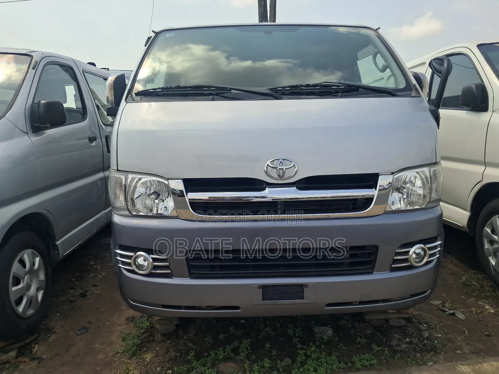 Toyota HiAce 2012 Grey