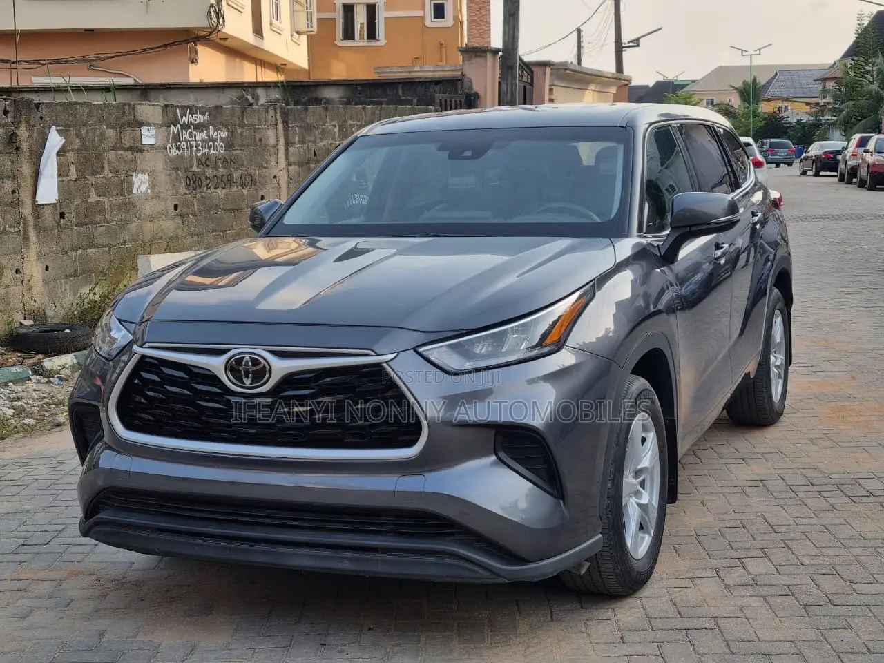 Toyota Highlander XLE FWD 2020 Gray