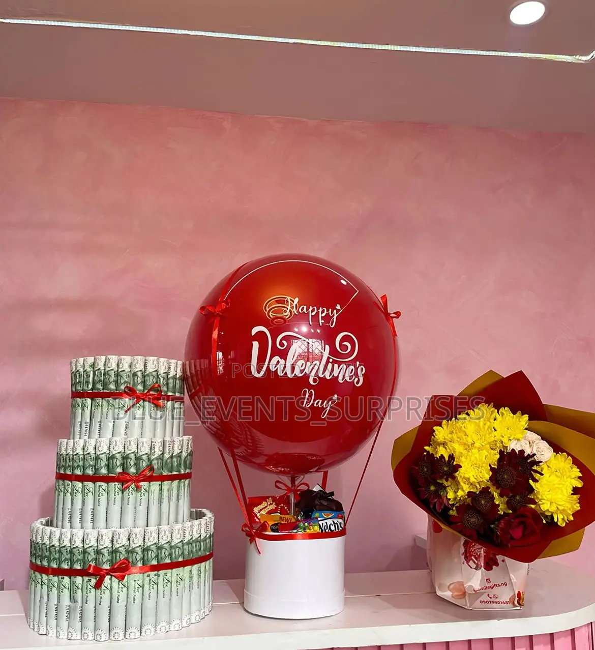 Birthday Gift /Money Tower /Fresh Flowers Gift Packages