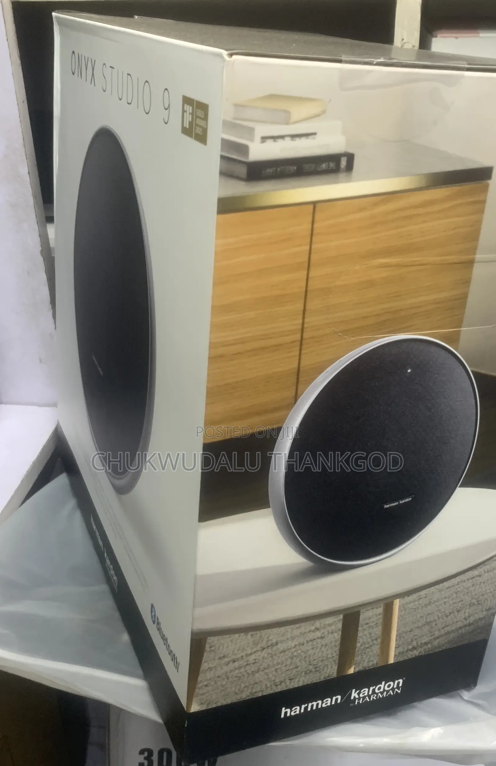 Onyx Studio9