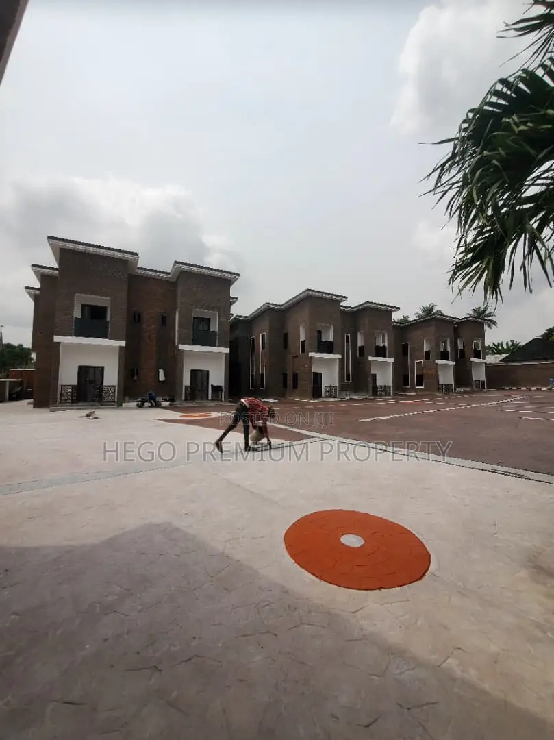 4bdrm Duplex in Government Residents, Old GRA for rent