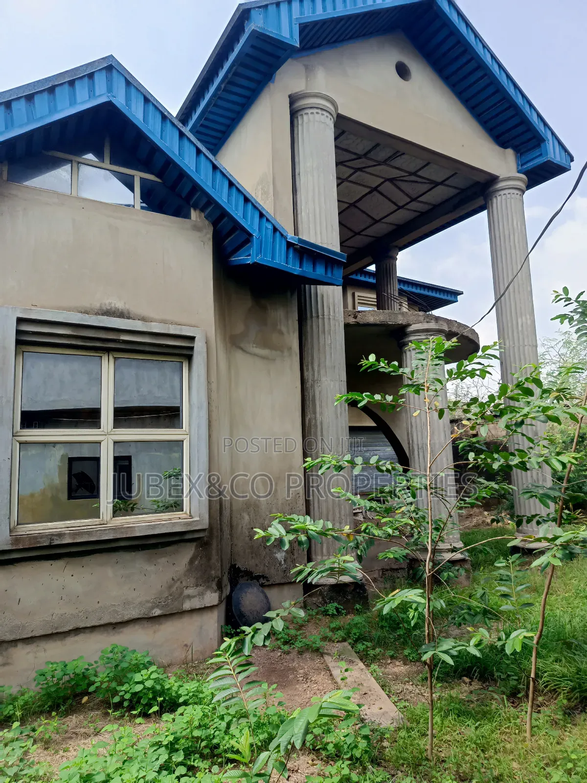 5bdrm Duplex in Conoil Sango Ota for sale