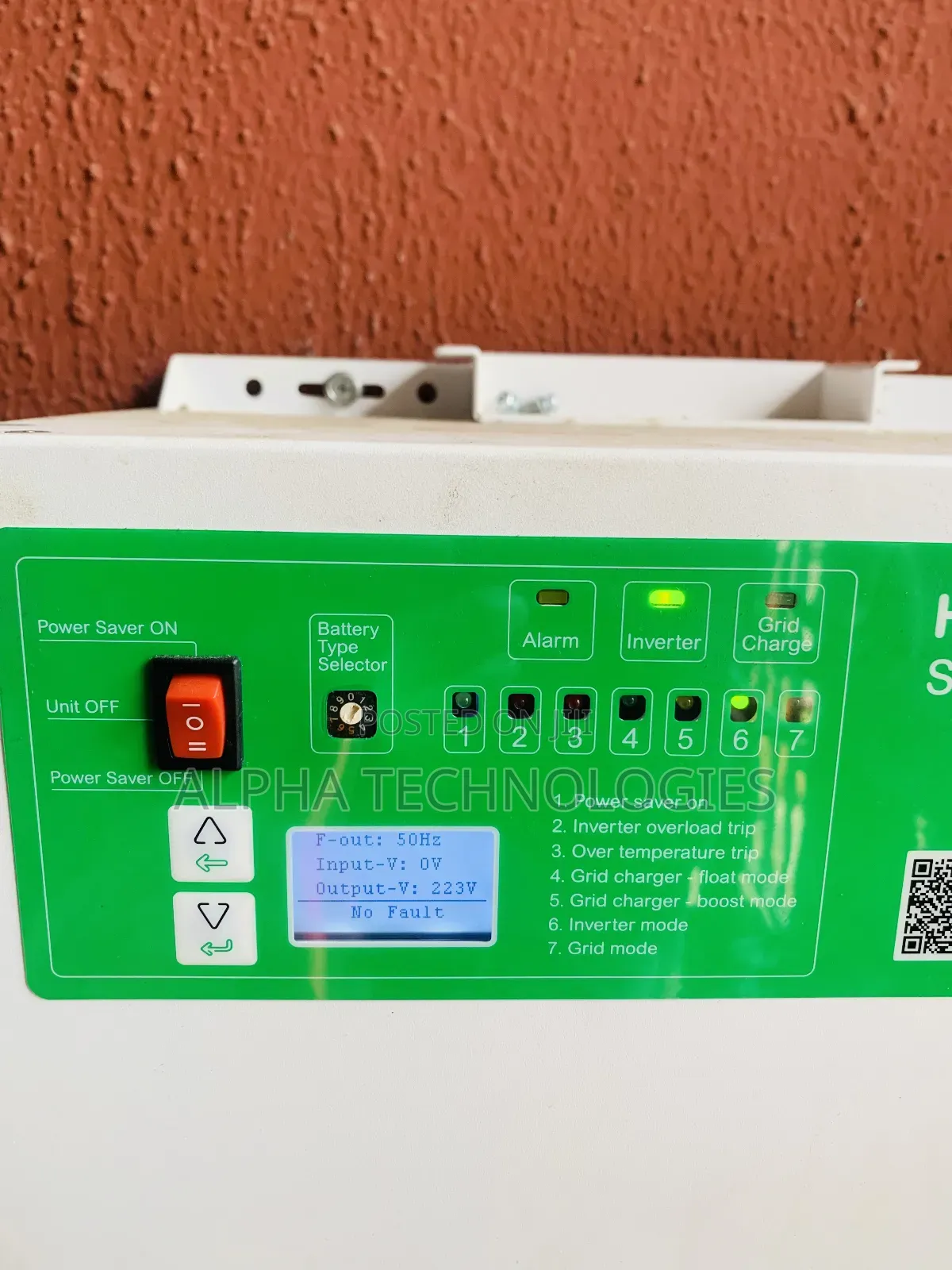 Schneider Hybrid Inverter 3kva 24volts