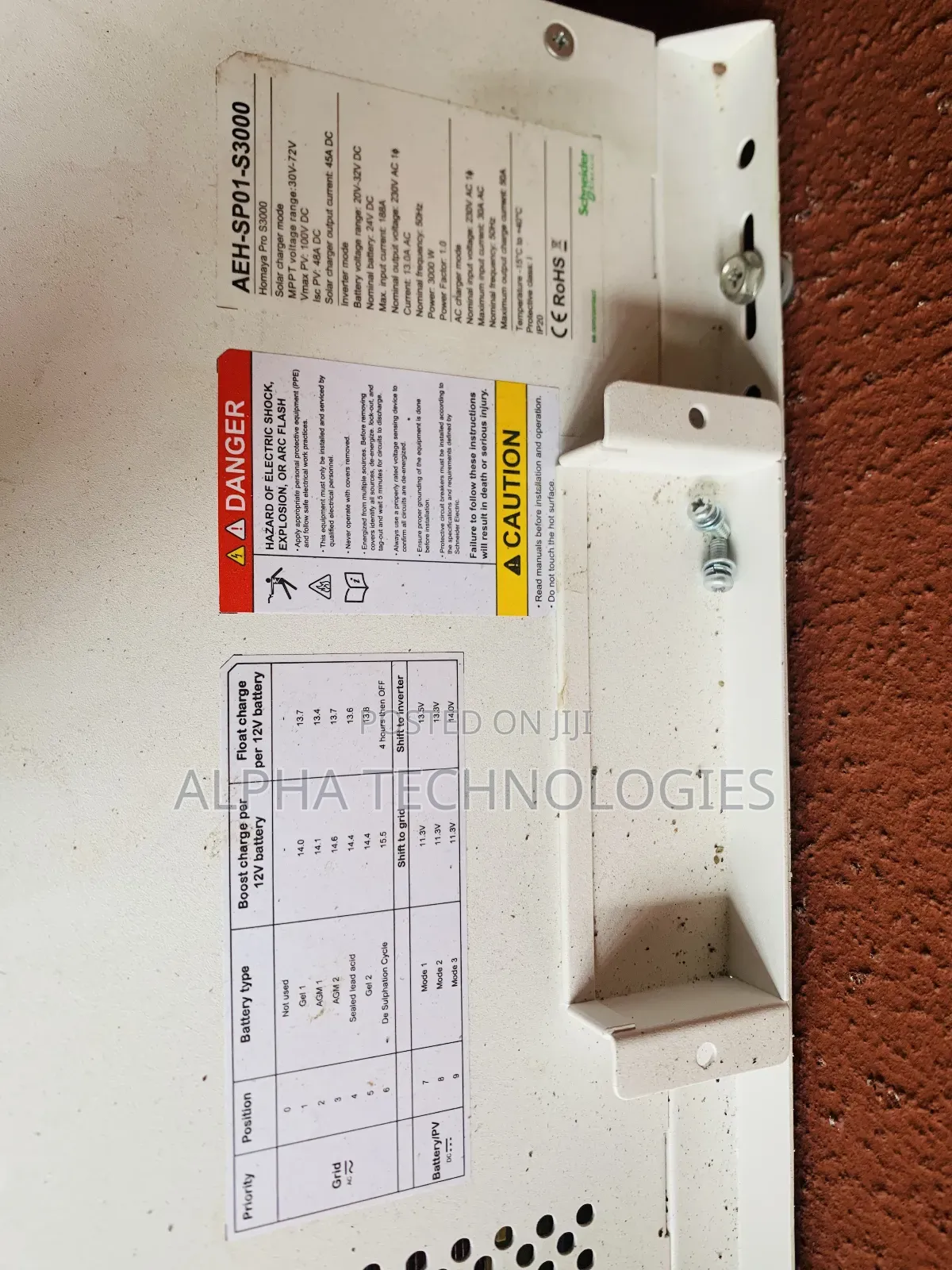 Schneider Hybrid Inverter 3kva 24volts