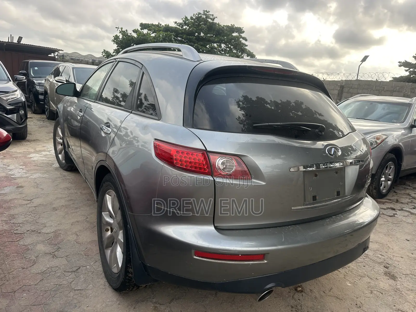 Infiniti FX35 Base 4x4 (3.5L 6cyl 5A) 2007 Gray