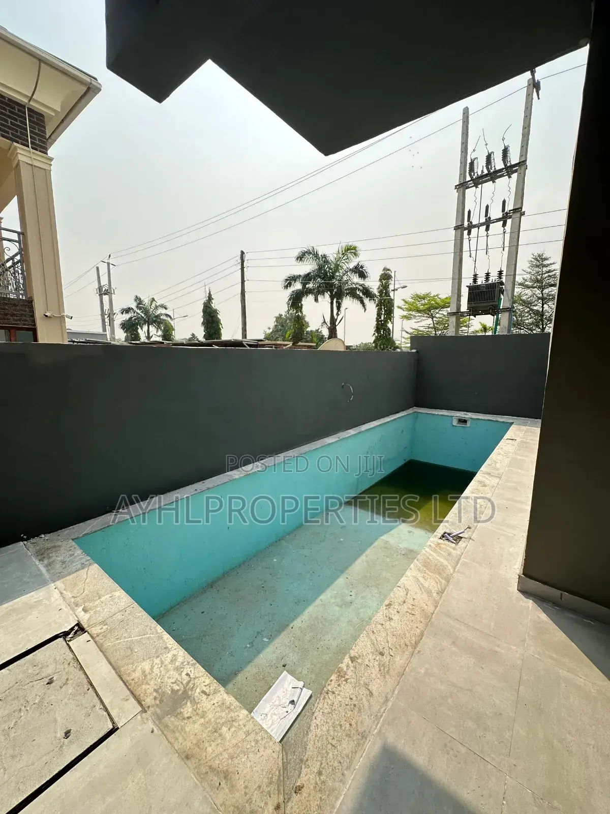 3bdrm Apartment in Ikate Lekki for sale