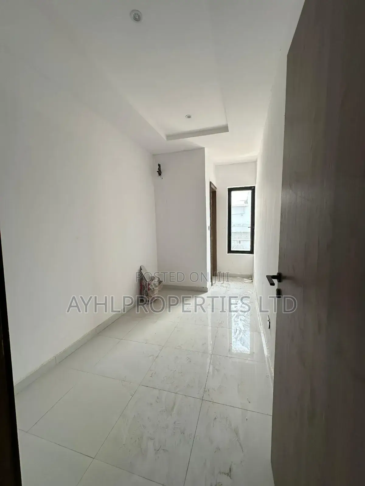 2bdrm Apartment in Lekki Ikate for sale