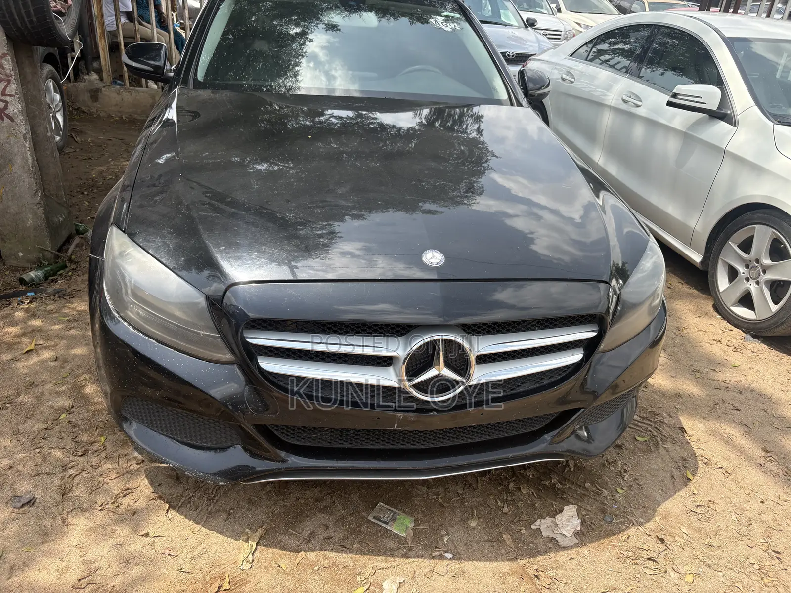 Mercedes-Benz C300 Luxury 4dr AWD 4Matic Sedan (2.0L 4cyl 7A) 2015