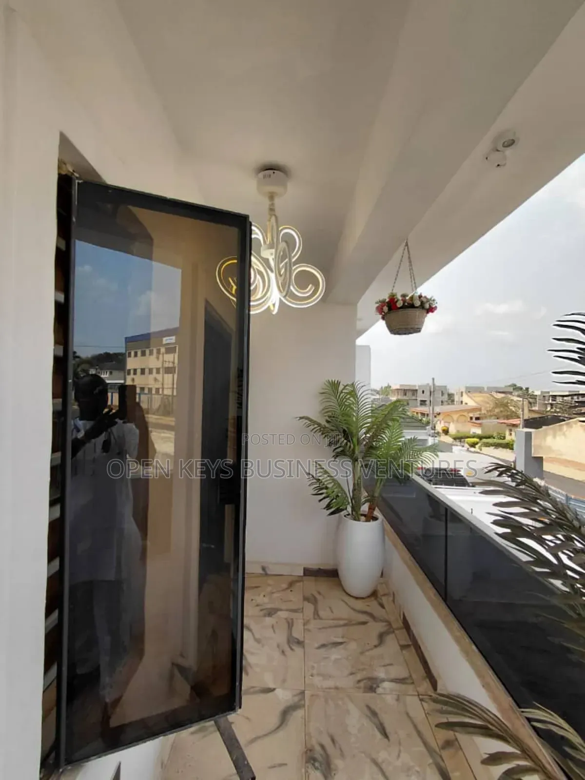 Furnished 3bdrm Duplex in Jericho Gra for sale