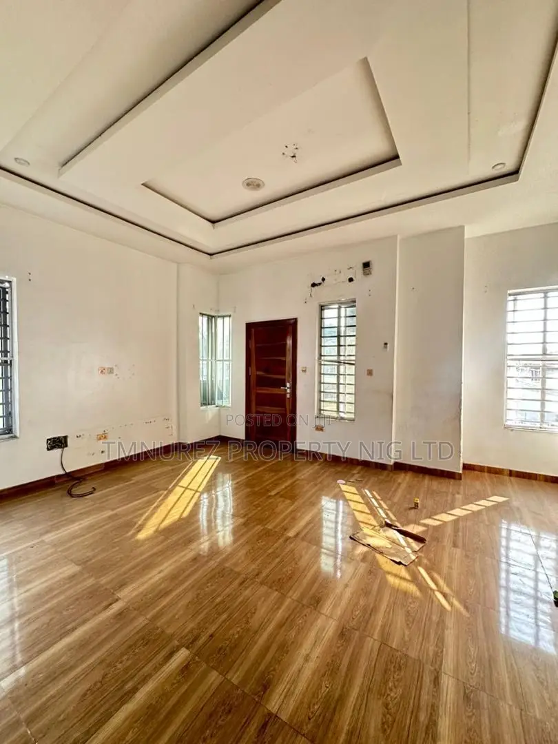 4bdrm Duplex in Chevron, Lekki for rent